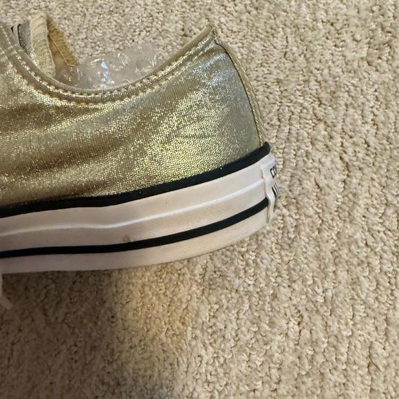 Converse Gold Metallic Low-Top Women’s Sneakers Size 11 Pre-Owned - Picture 7 of 15